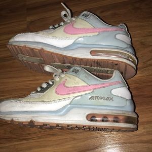 NIKE AIRMAX in blue and pink